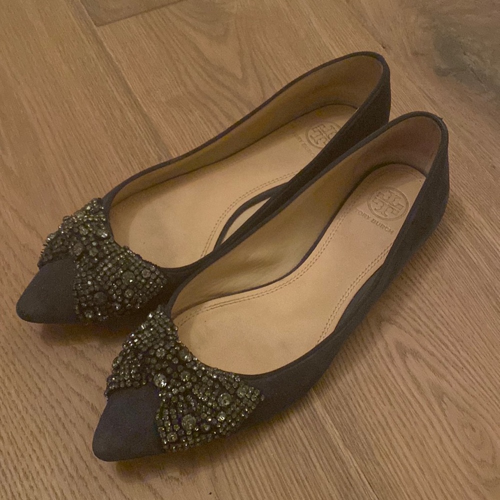 Tory Burch size 8, navy suede pointy flat with sparkle bow embellished toe.